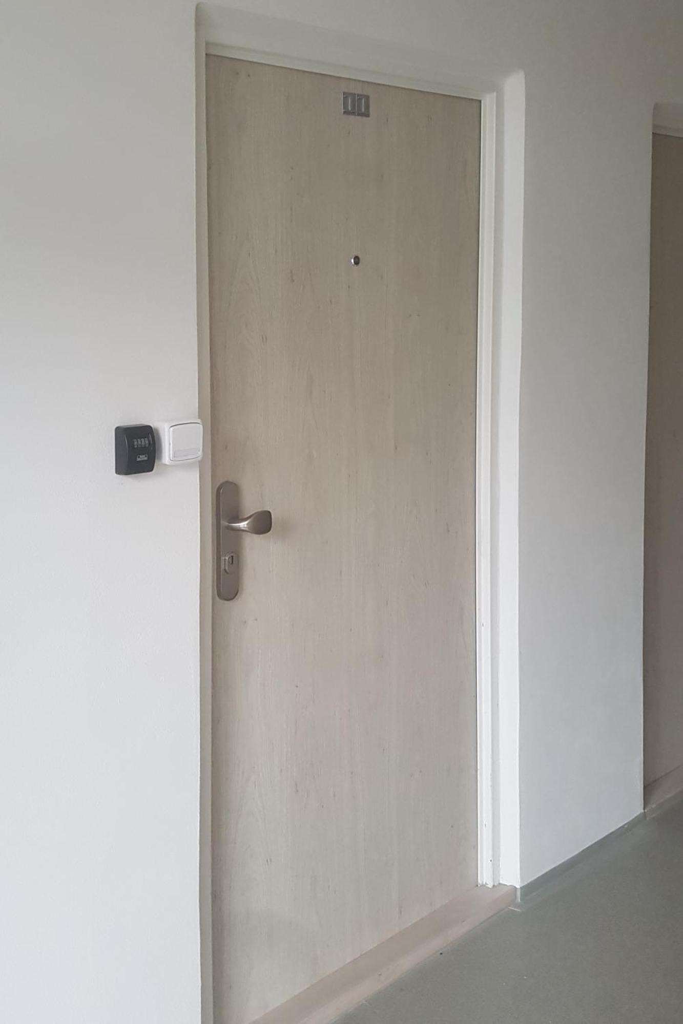 Utulny Apartman V Centru, S Krasnym Vyhledem 德辛 外观 照片